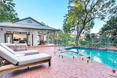 The Fern Villa- Luxurious Ocean View Retreat at Clifton Beach with Private Pool and Ocean Views