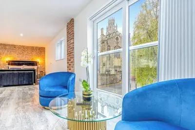 Image de Luxury apartment with premium finishes and breathtaking view of Boston Stump.