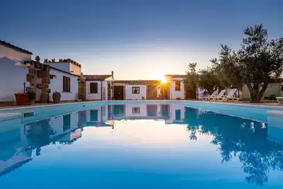Image de Stunning Historic Villa With Private Pool