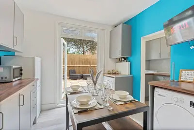 Image de Sleek and Stunning Family House in London. Less than 40mins into Central London!