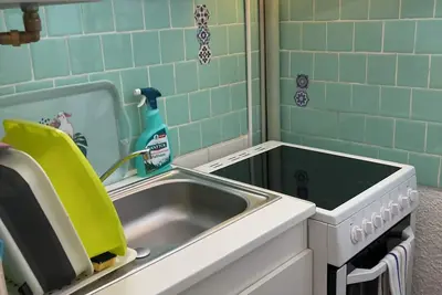 Image de Studio cabine à 300 mètres de la mer située au premier étage.