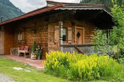 Image de Chalet Ă Kirchberg avec terrasse et jardin