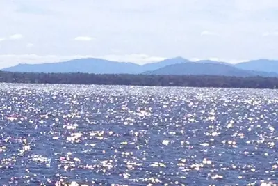 Image de Diamond Waters, Vacation on Lake Champlain