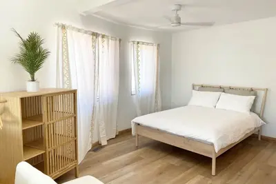 Image de Ocean Beach House - Block of the beach! Sleeps 10
