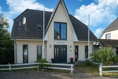 Image de Appartement א Bastorf avec Terrasse