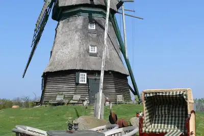 Image de Moulin historique Ă Holstein avec vue