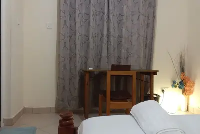 Image de Mombasa Shanzu-Airbnb One Bedroom Fully furnished with Ac. 5 mins walk to  Beach