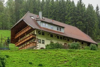 Image de Appartement dans une ferme à la lisière