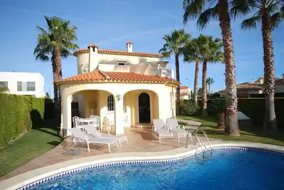 Image de Villa de charme avec piscine privée à Oliva