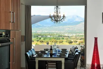 Image de Villa duplex avec piscine Ă Madrid