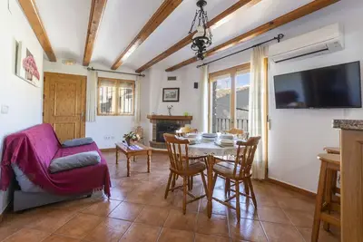 Image de Carrebaix I - Deux Chambres Appartement, Couchages 4