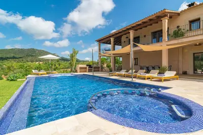 S'albarcoquer - Cinq Chambres Villa, Couchages 10