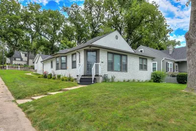 Perfect Location in Omaha, Walking distance to Aksarben village and Boxter Arena