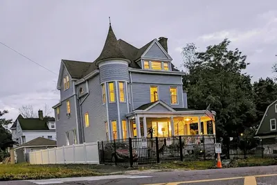Image de Victorian B&B in Orange, Nj – A Charming Retreat Near Nyc & Local Attractions