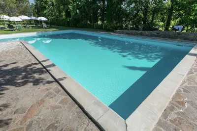 Image de maison de vacances à Bucine avec piscine