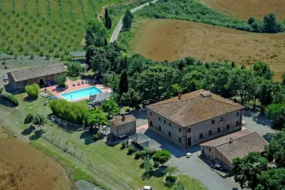 Image de Ferme avec piscine et air conditionné