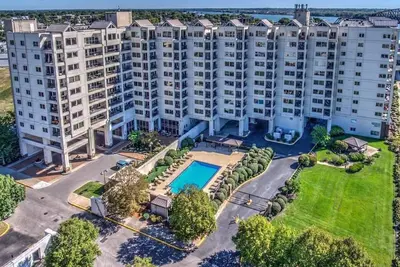 Image de Lux Riverfront Condo in Louisville/Jeffersonville