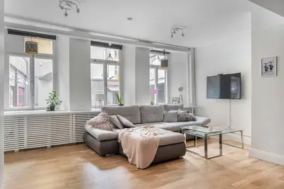 Image de Stylish 53m² apartment, four minutes from Drottninggatan!