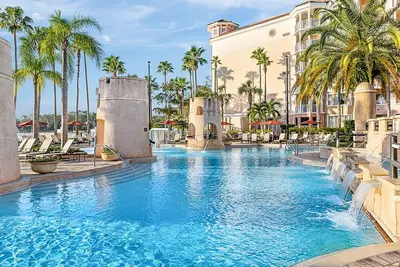 Image de Spacious, stylishly furnished 2 Br Marriott Grande Vista, sleeps 8, near it all\n