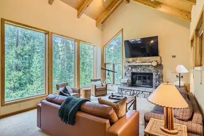 Image de Serenity in the Mountains/Private Home by River