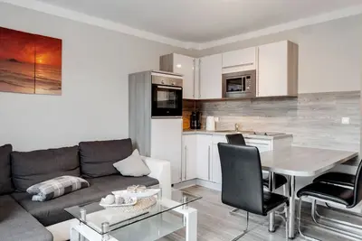 Image de Appartement א Kalkhorst avec terrasse prטs de la ville