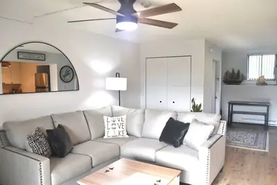 2 Br, 2 Bath Condo, walking distance to Weirs Beach, restaurants and much more!