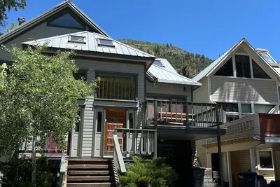 Image de Great Value! Mountain House East 3 Bedroom