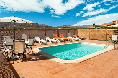 Image de Maison de vacances charmante et spacieuse à Tuineje avec piscine privée!