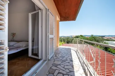 Image de Appartement de trois chambres avec la terrasse et la vue sur le mer Bibinje, Zadar (A-23376-a)