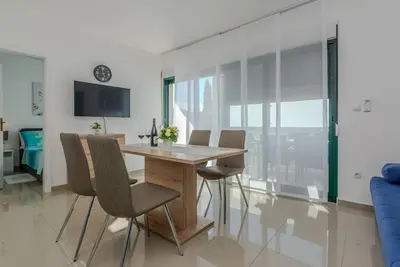 Image de Appartement d'une chambre avec la terrasse l'île de Vir - Kozjak - Vir - Kozjak, Vir (A-23400-a)