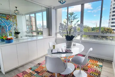 Image de Panoramic Wraparound Harbour & City Views - 2 Bed, 2 Bath, Parking & Pool