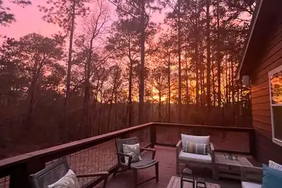 Image de Woodsy Lake House Retreat - 3 min from Rayburn Resort Clubhouse. Pet-Friendly!