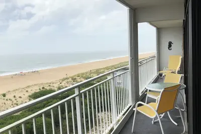 Image de Beautiful 5th Floor Direct Oceanfront Fenwick Tower Penthouse -Last Minute Rates