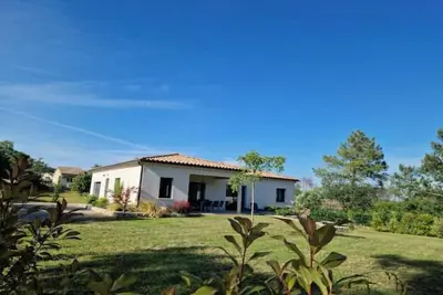 Image de Joli gîte dans village médiéval