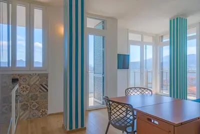Image de Modern, new and very nice apartment with terrace and sea view