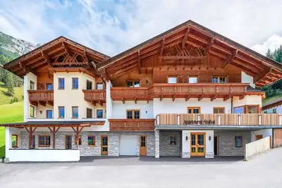 Image de Appartement de groupe à Neustift im Stubaital avec local à skis