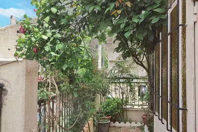 Image de Maison tout confort climatisée avec grand Jardin 10 km Jo