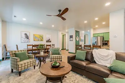 Image de Beautiful 5 Bedroom Flagstaff Home w/ Private Spa