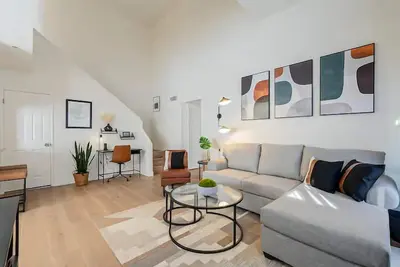 Image de Tranquil 2 bd Old Town Condo