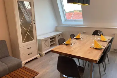 Image de Appartement 'Ferienwohnung Dg Links - Lychen' avec vue sur le lac, terrasse partagée et Wi-Fi