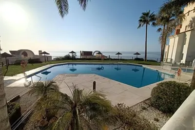 Image de Modern apartment with sea view and quiet location