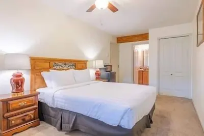 Image de Hotel Style Queen Suite - Riverside Location