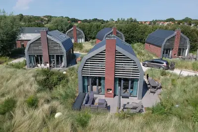 Image de Luxurious holiday home with sauna in a dune reserve, 2 km from the sea