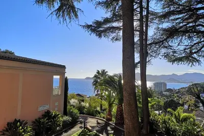 Image de Flo & Rose Azur Duplex Cannes vue mer terrasses piscine tennis parking clim