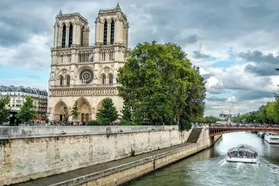 Image de Luxurious 5-Bedroom Parisian Apartment: Central, Custom-Designed Close To Louvre