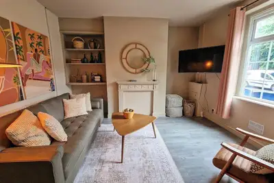 Image de 2 Bed near City Centre by City SuperHost