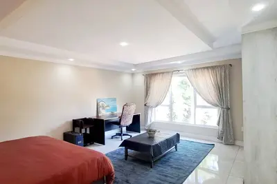 Image de Waterfall City Guest Lodge - Presidential Suite