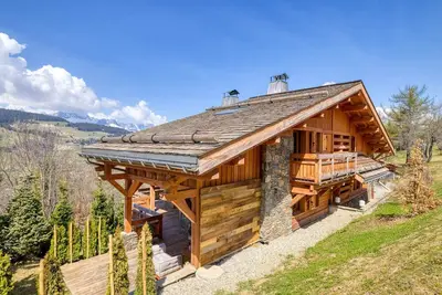 Comfortable Chalet Near The Center Of Megève