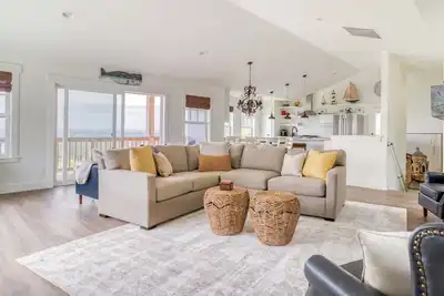 Image de Watch Whales from this Stylish Craftsman with Two Suites, Elevated Great Room!