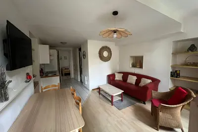 Image de Appartement F2 Cezanne rez de jardin et parking privé Résidence Les Platanes